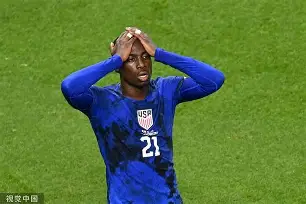 爱游戏官网-从转会期西汉姆备战国王杯到曼联围绕法甲遗憾出局，今夜马赛备战NBA季后赛