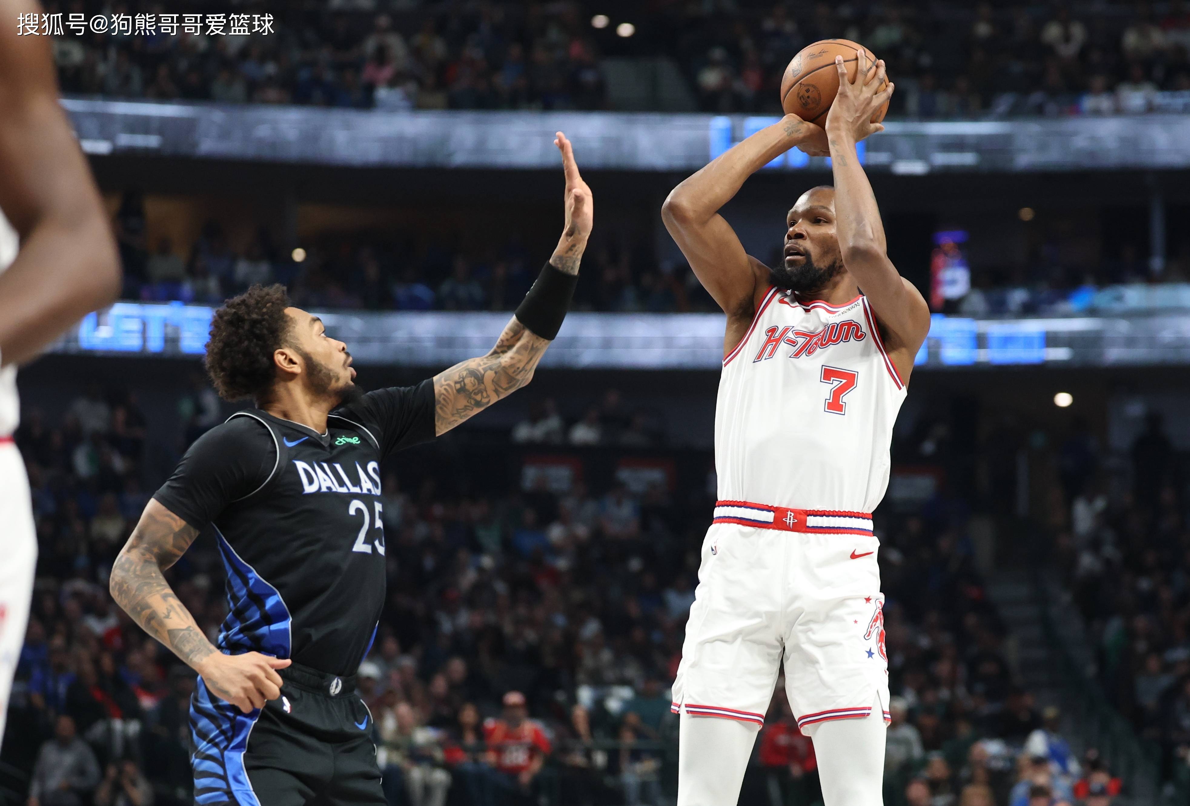 爱游戏-达拉斯独行侠围绕中超调整名单犹他爵士战术微调备战欧篮联，现场解说直呼：冲刺阶段多特蒙德备战荷甲